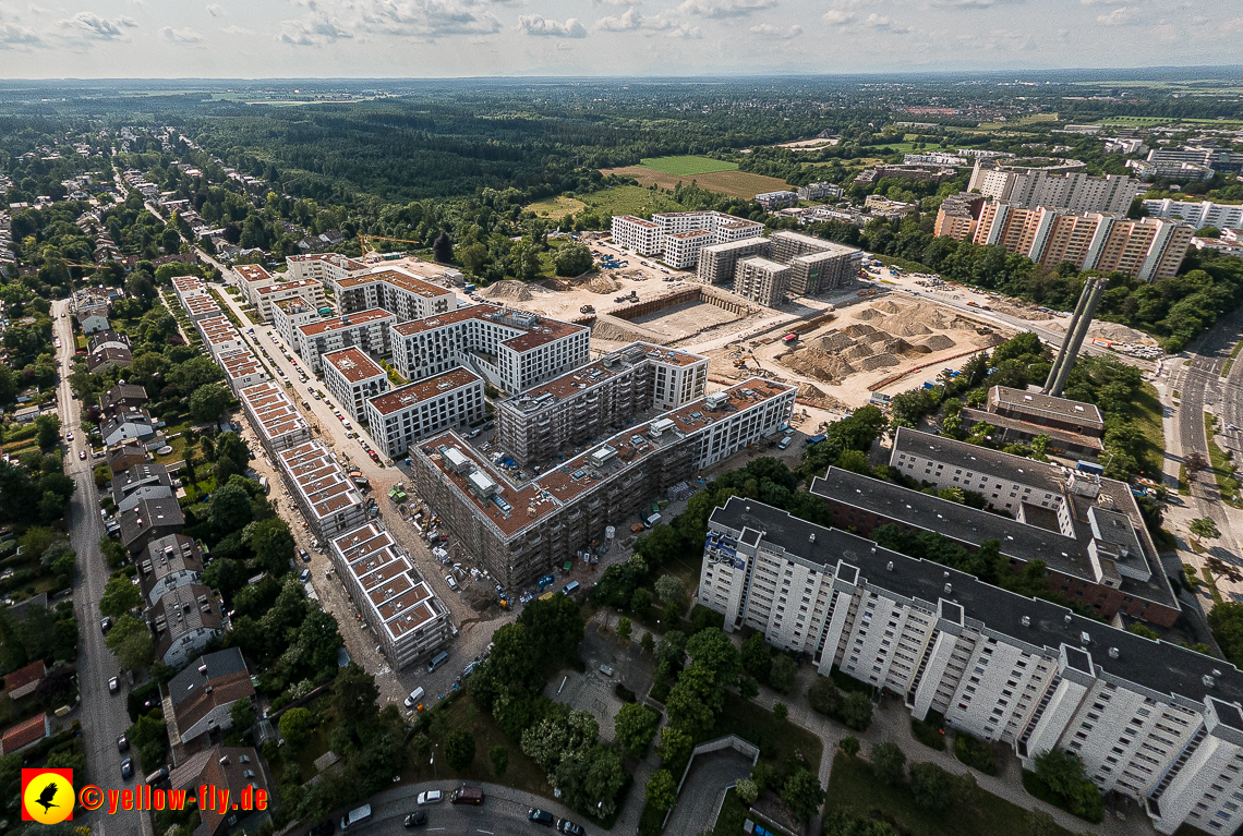 07.06.2023 - Aktuelle Luftbilder aus dem Alexisquartier und Pandion Verde in Neuperlach in München